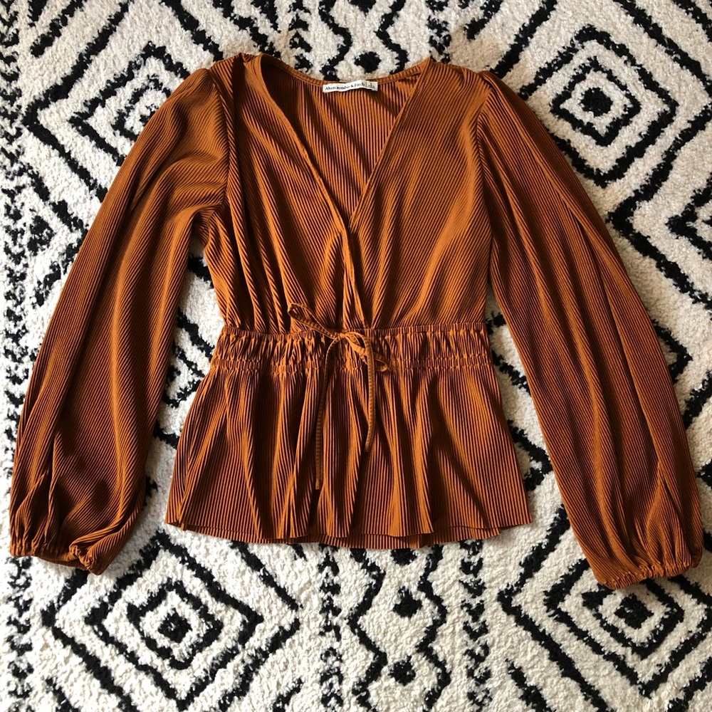 Abercrombie & Fitch Balloon Sleeve Top